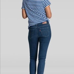 Levi’s 311 Shaping Skinny